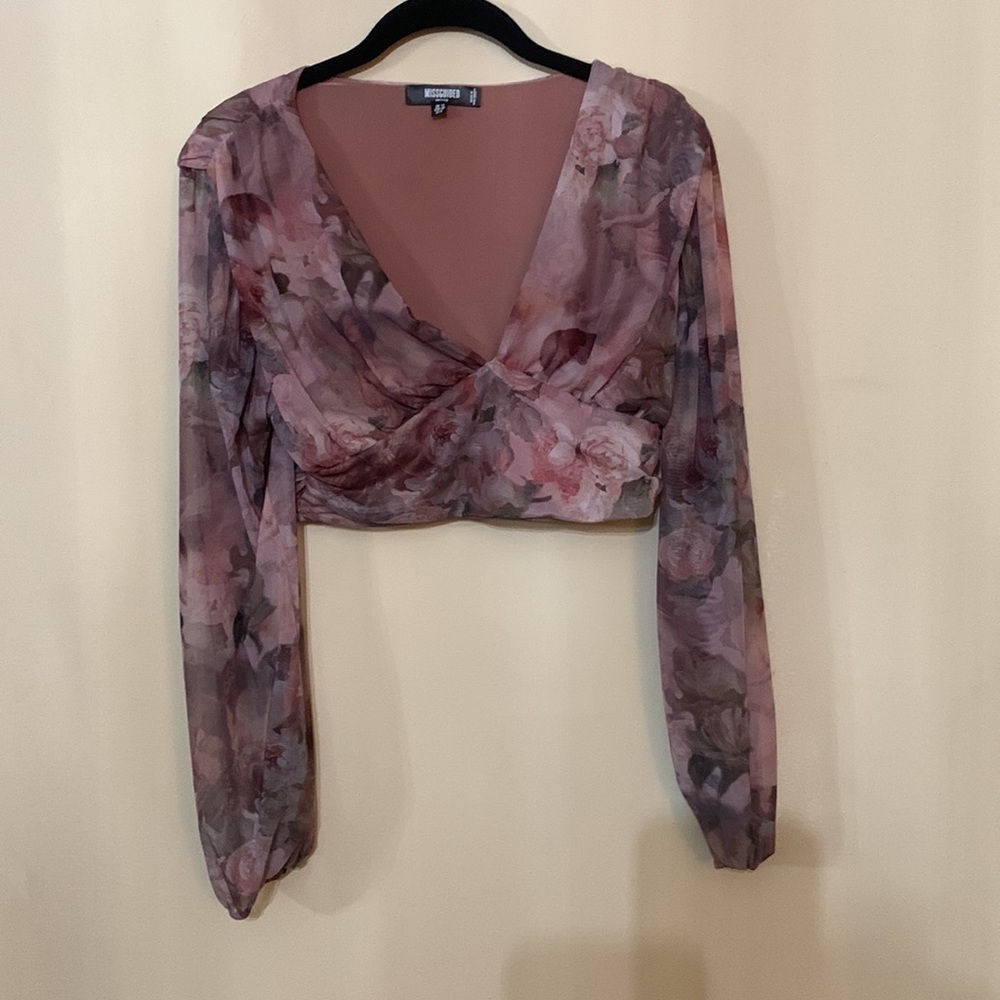 Misguided Top Cropped Floral V Neck Mauve